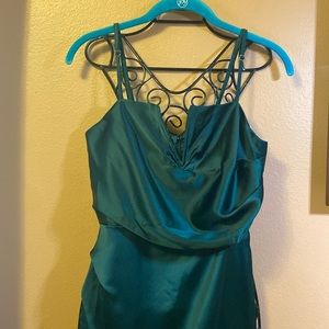 Lulus emerald green satiny dress with spaghetti straps